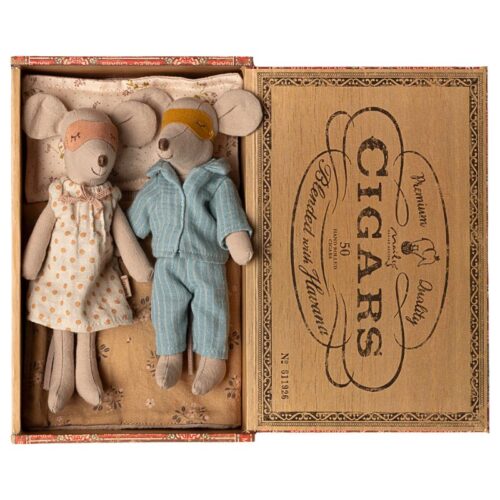 Mum and Dad in cigar box