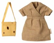 Clothes mum dress and bag